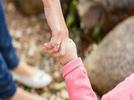 Cuatro maneras de enseñar empatía a los niños