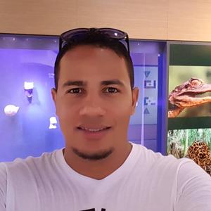 Karol  Moyano