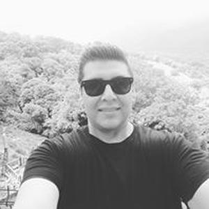 Alejandro Reyes